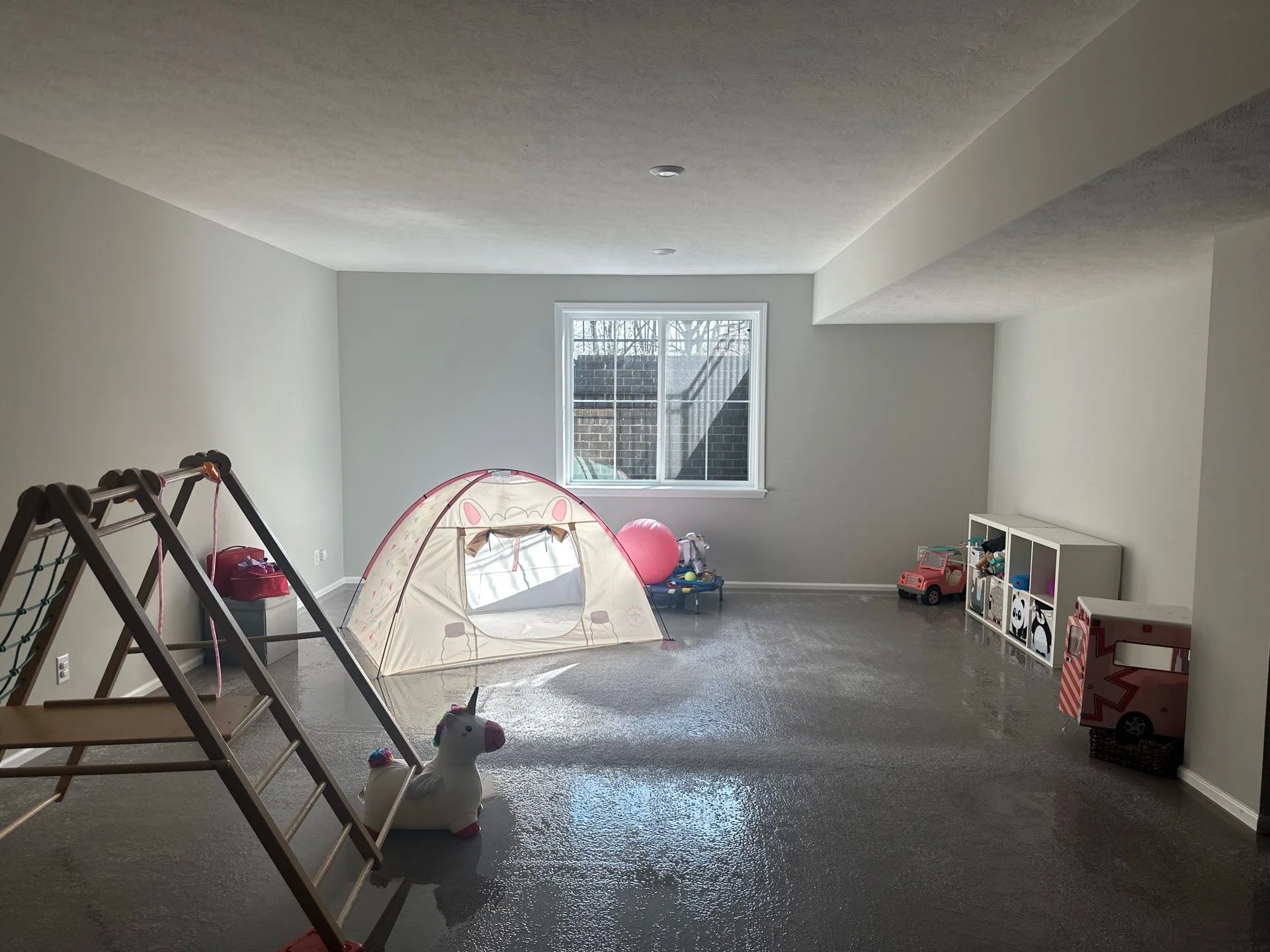 Before water damage work